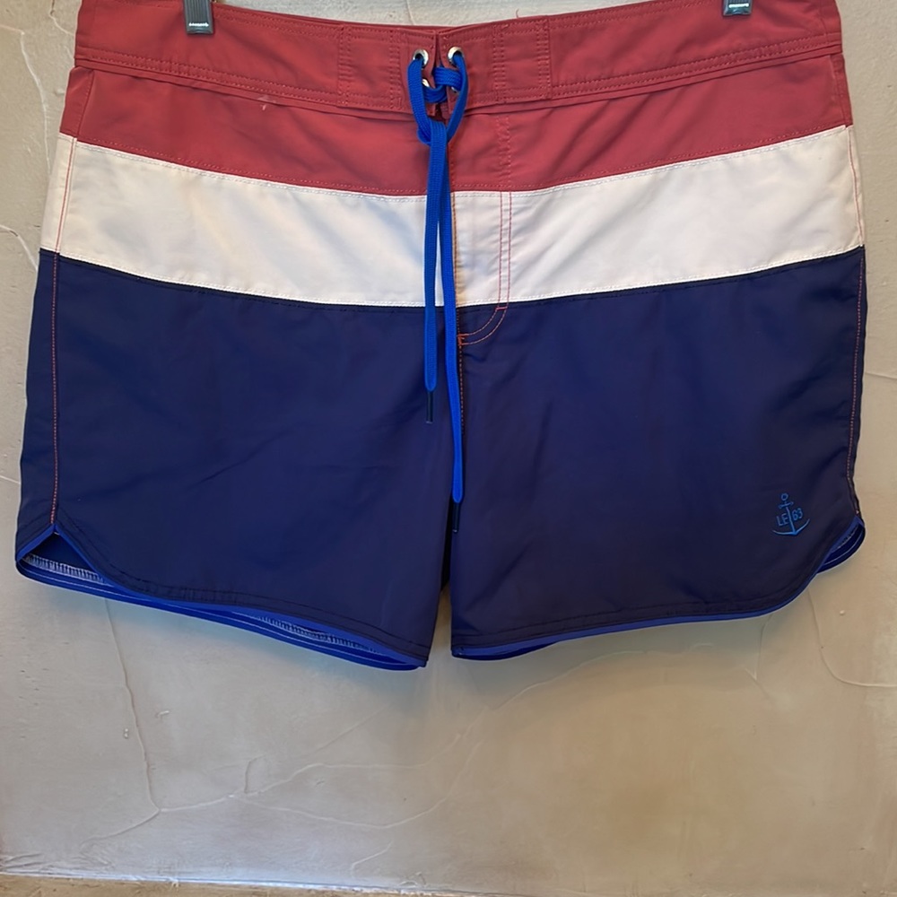 Land’s End Swim Trunks Size 36